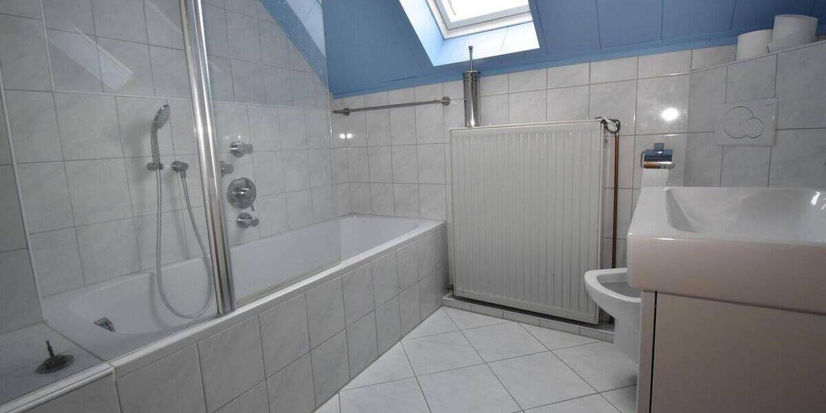 Mehrfamilienhaus, Wohnhaus Zeitlarn Regendorf - 7 Zimmer, 131 m&sup2;, 575.000&euro; | Angebot:26930610