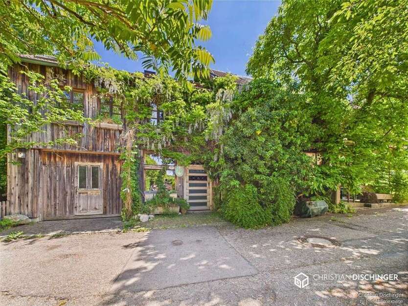 Haus zum Kaufen in Pentling Matting 1.300.000 € 362.89 m²
