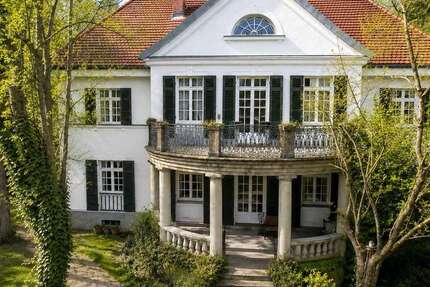Haus Regensburg Das Dörnberg - 13 Zimmer, 432 m&sup2;, 980.000&euro; | Angebot:26827667