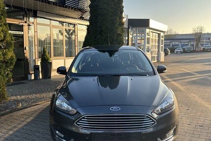 Ford Focus 81.525 km 13.990 &euro; Regensburg 93055