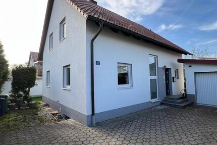 Von Privat: freistehendes EFH