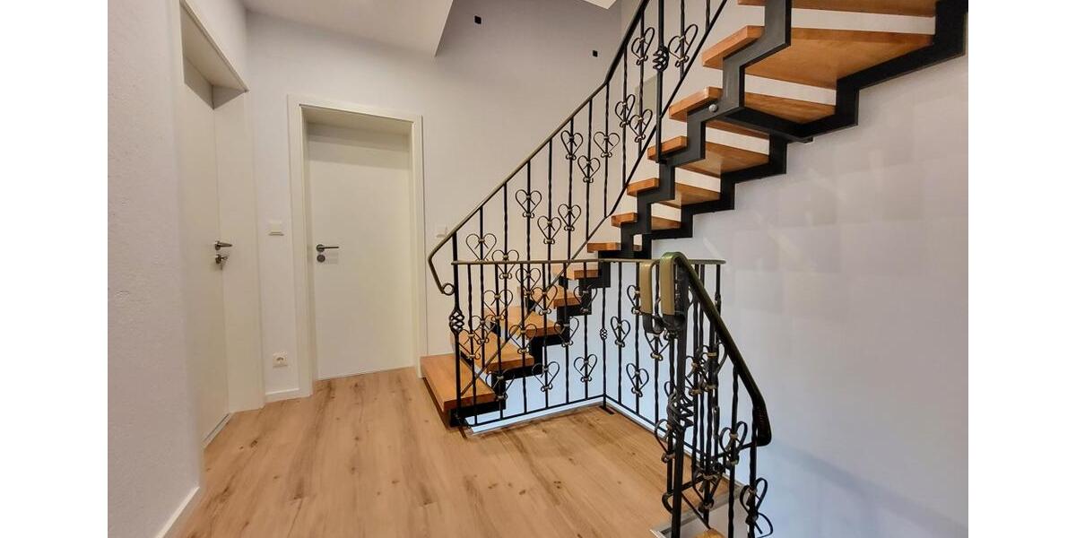 Erstbezug: Großesu, exklusiv saniertes Wohnhaus - RESERVIERT 6 zimmer