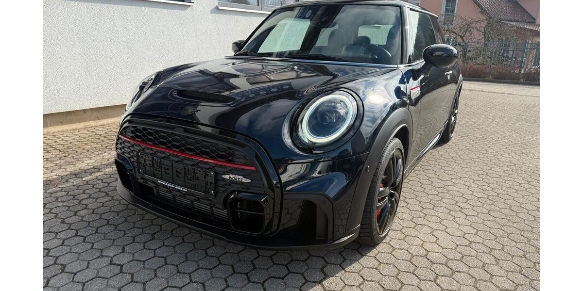 Mini John Cooper Works 30.700 km 31.900 &euro; Donaustauf 93093