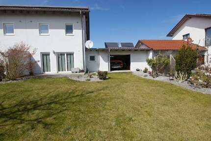 Haus Sünching - 4 Zimmer, 139 m&sup2;, 1.250&euro; | Angebot:26263757