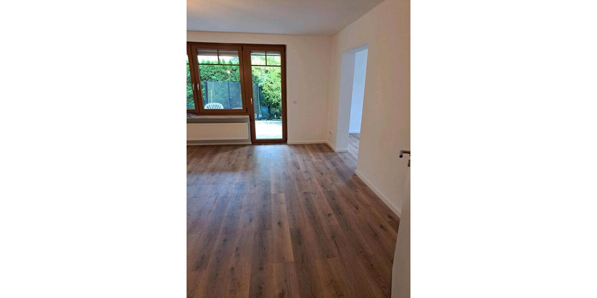 EG Wohnung Erstvermietung mit Terrasse 5 zimmer