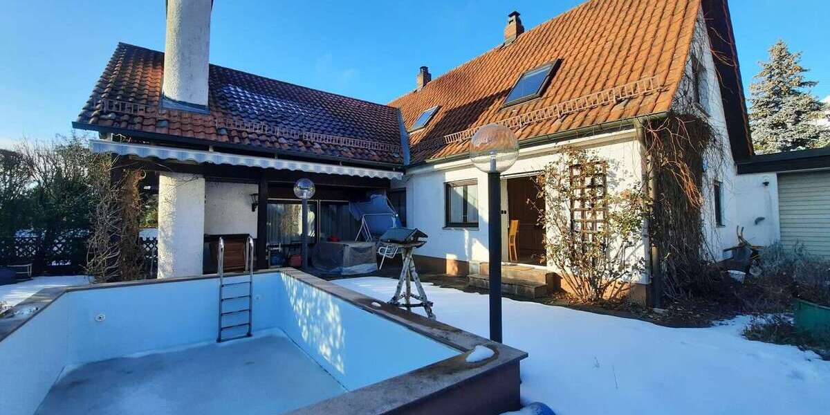 Einfamilienhaus Regensburg / Schwabelweis Schwabelweis - 8 Zimmer, 246 m&sup2;, 595.000&euro; | Angebot:25204509