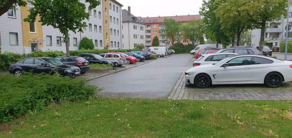 Helle 2 Zimmer Erdgeschoßwohnung