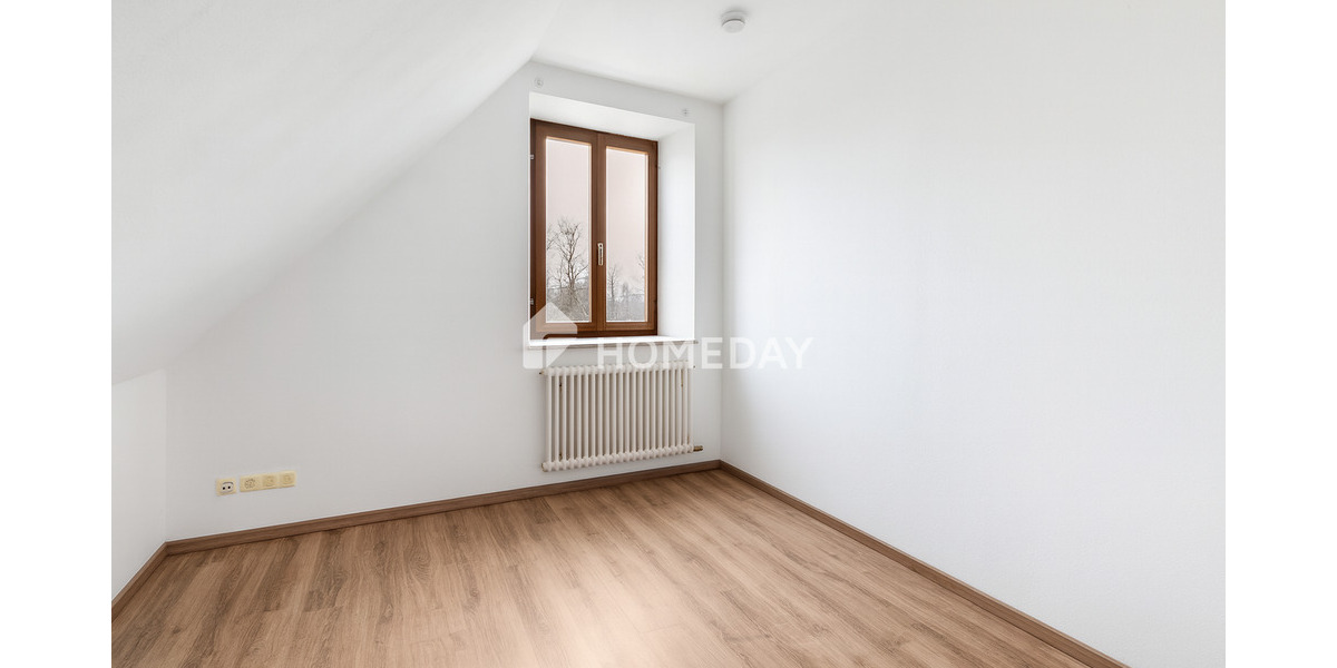 Charmante Etagenwohnung mit 3 Zimmern und zwei Tiefgaragenstellplätzen in ruhiger Lage 3 zimmer