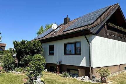 Haus Hemau - 6 Zimmer, 195 m&sup2;, 430.000&euro; | Angebot:26912940