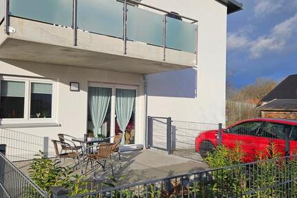 Wunderschöne Neubau-Wohnung mit Terrasse in Steinberg am See
