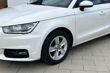 Audi A1 130.000 km 8.999 &euro; Painten 93351