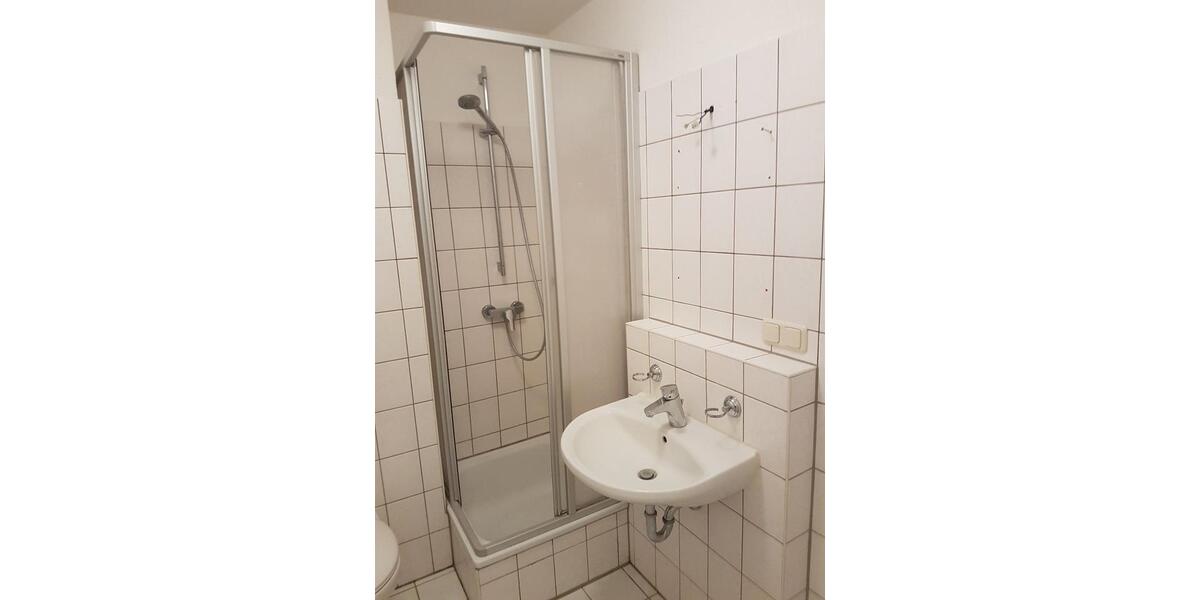 Etagenwohnung Nittendorf - 1 Zimmer, 32 m&sup2;, 395&euro; | Angebot:27605128