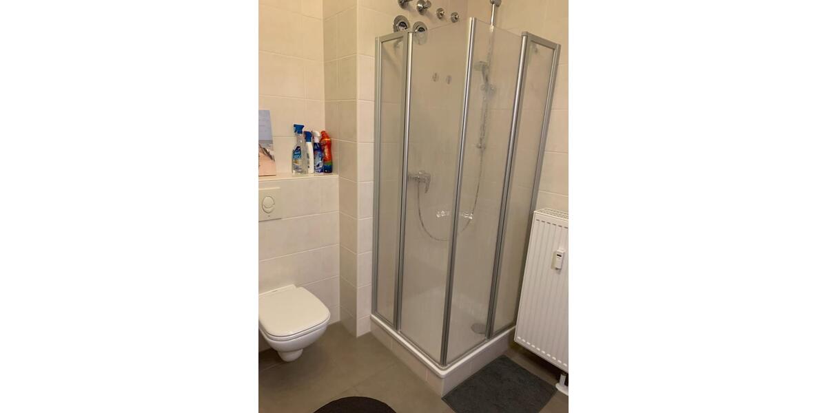 ETW in Rgb zu vermieten. 1-2 Pers, Penthouse, 2 Balkone 2 zimmer