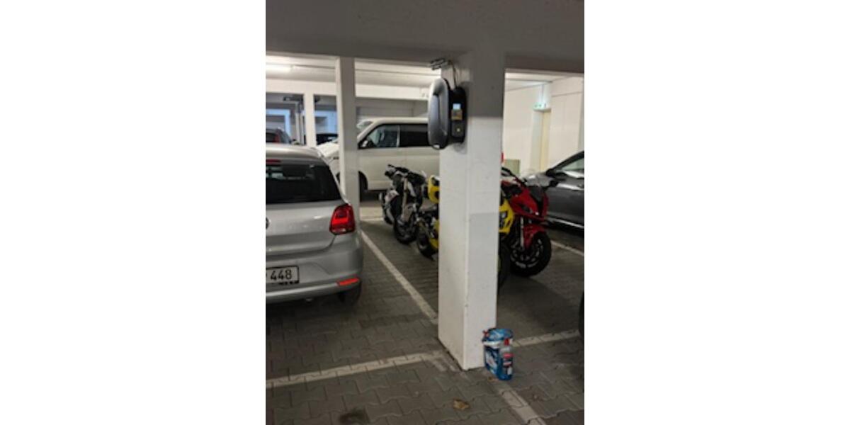 ETW in Rgb zu vermieten. 1-2 Pers, Penthouse, 2 Balkone 2 zimmer