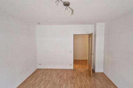 Helle 2-Zimmer Wohnung mit Südterrasse und Stellplatz 2 zimmer