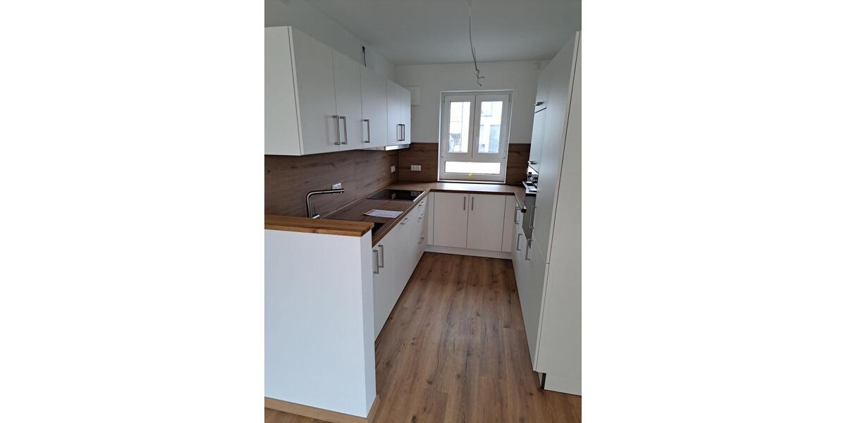Einfamilienhaus Köfering - 5.5 Zimmer, 150 m&sup2;, 1.910&euro; | Angebot:26399731