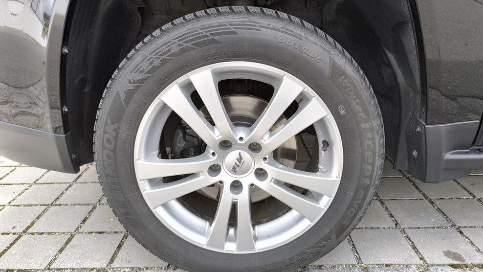 Jeep Compass 122.000 km 8.390 € Regensburg 93019