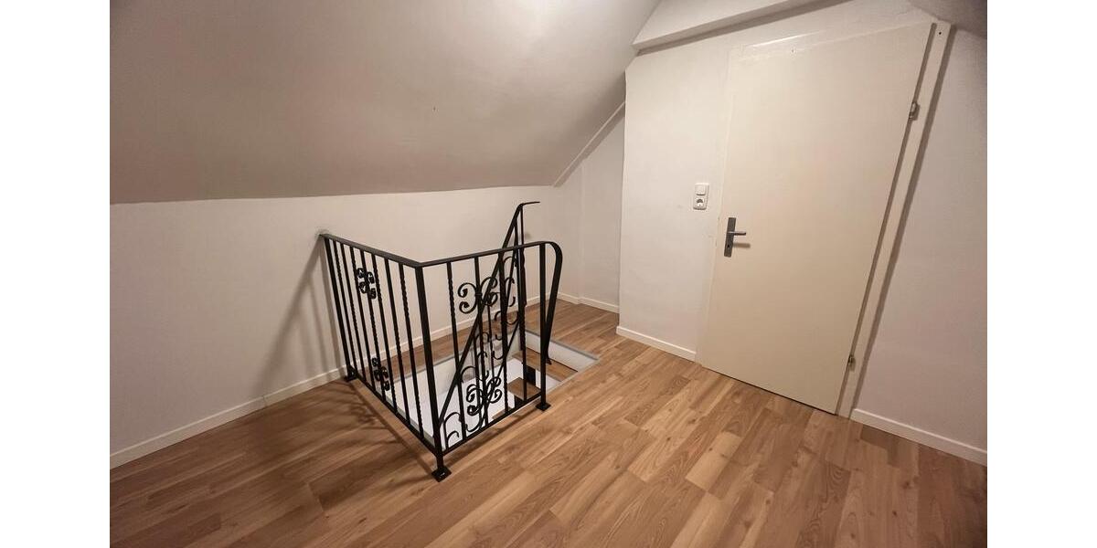 Einfamilienhaus Laaber - 4 Zimmer, 92 m&sup2;, 999&euro; | Angebot:25540024