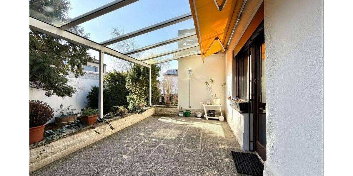 Einfamilienhaus Regensburg Westenviertel - 8 Zimmer, 145 m&sup2;, 445.000&euro; | Angebot:26190285