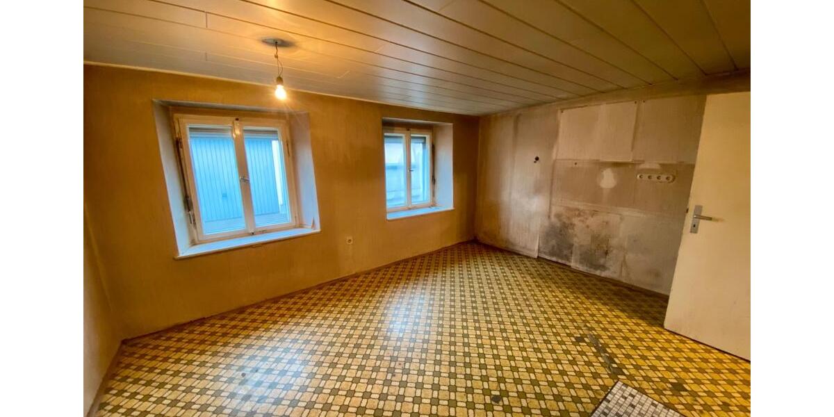 Einfamilienhaus Burglengenfeld - 130.000&euro; | Angebot:27285428