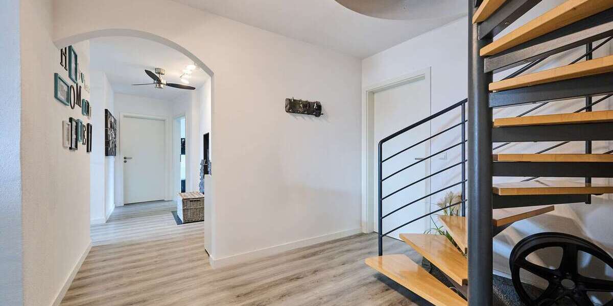 Etagenwohnung Obertraubling - 6 Zimmer, 218 m&sup2;, 534.000&euro; | Angebot:26170382