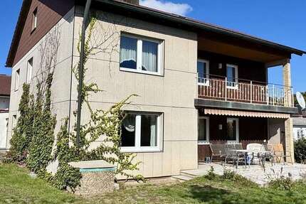 Haus Regenstauf - 7 Zimmer, 177 m&sup2;, 489.000&euro; | Angebot:27584782