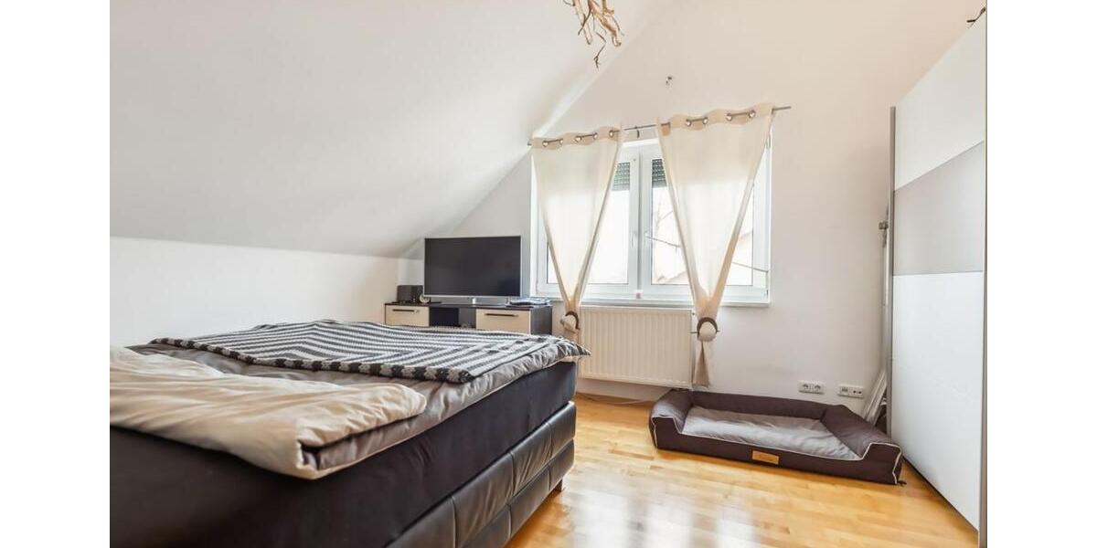 Etagenwohnung Mintraching - 3 Zimmer, 83 m&sup2;, 940&euro; | Angebot:24841218