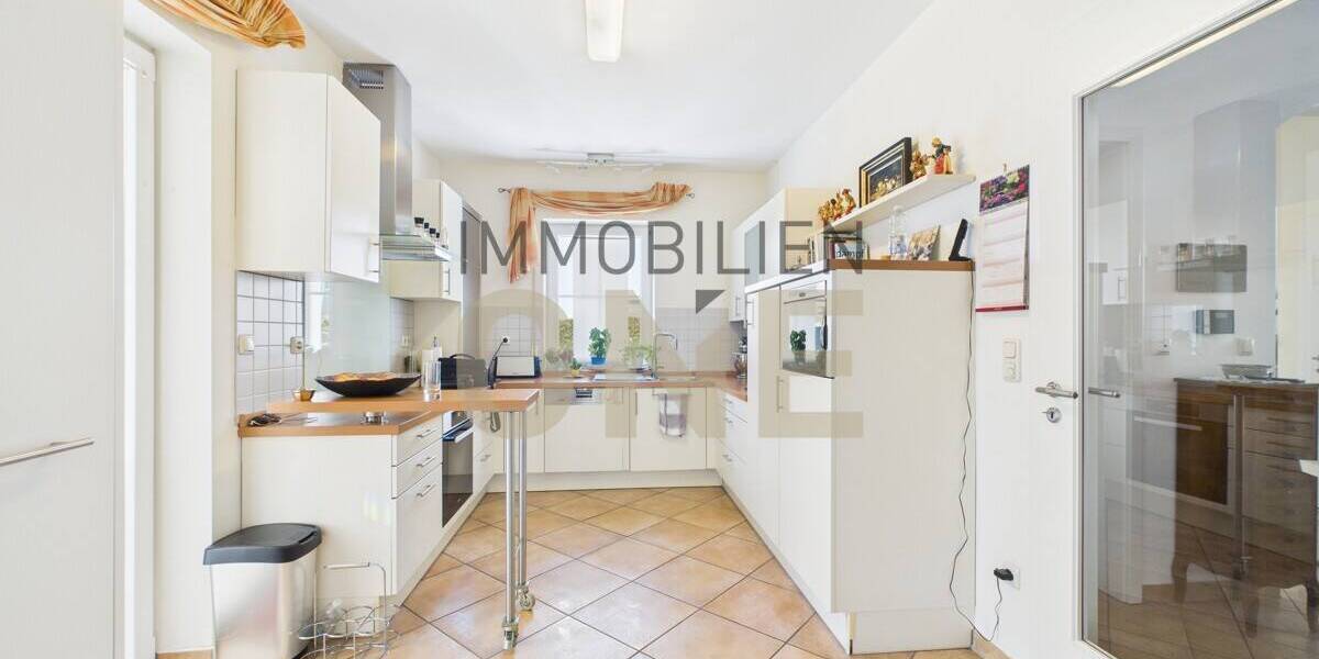 Mehrfamilienhaus, Wohnhaus Donaustauf - 5 Zimmer, 247 m&sup2;, 1.090.000&euro; | Angebot:26244773