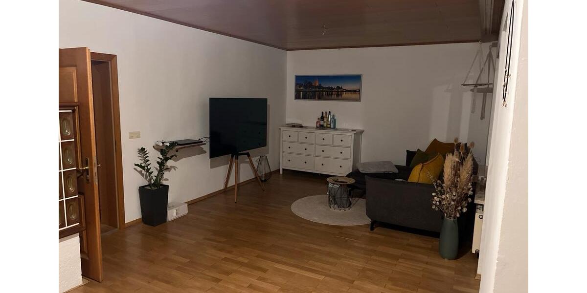 Haus in Tegernheim 100m2, plus 500m2 Grundstück mit Terasse 3 zimmer