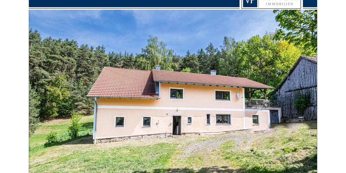 Charmantes Zweifamilienhaus mit großem Grundstück, Waldanteil und viel Potenzial - Zweifamilienhaus Zell | Angebot:26618521