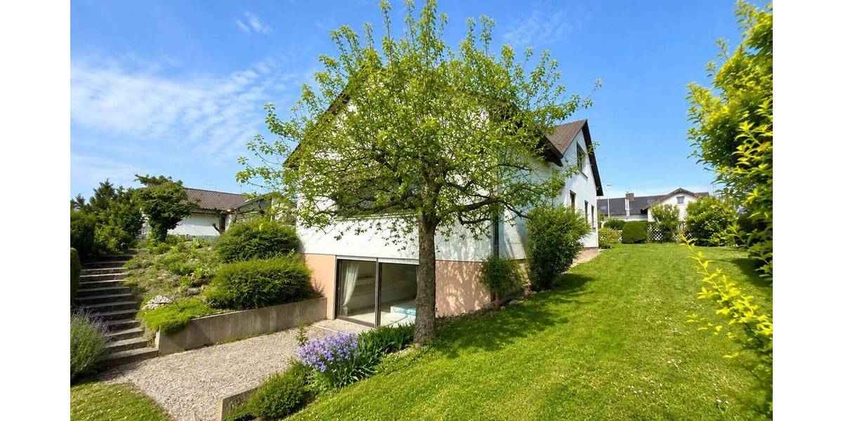 Einfamilienhaus Pentling - 8 Zimmer, 280 m&sup2;, 485.000&euro; | Angebot:26778889