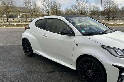 Toyota Yaris 34.000 km 37.000 &euro; Regensburg 93055