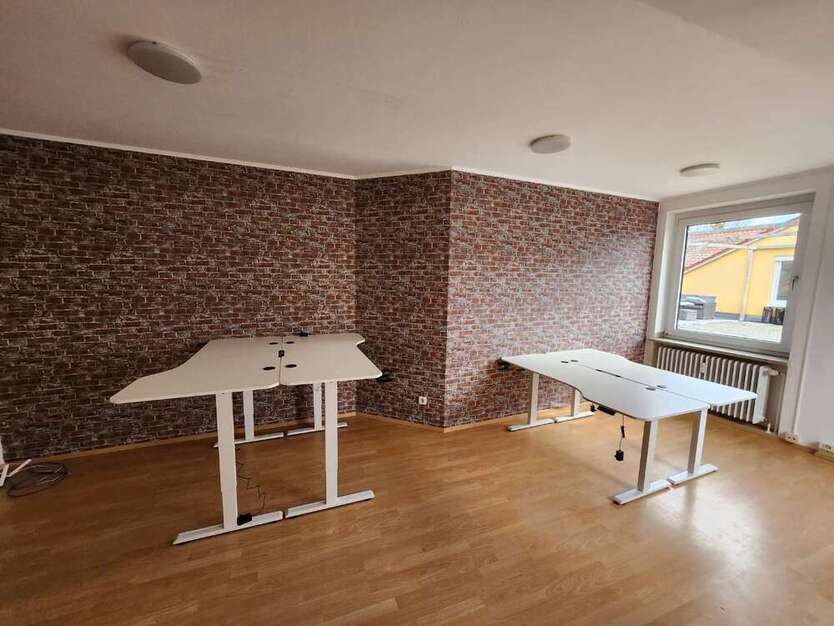 Büro in Regensburg 690 € 16 m²