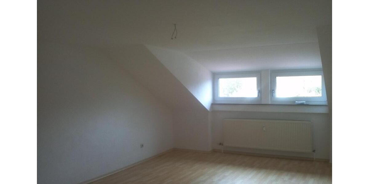 Dachgeschoßwohnung Burglengenfeld - 2 Zimmer, 69 m&sup2;, 530&euro; | Angebot:25715377
