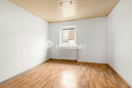 Bezugsfreie 3-Zimmer-Wohnung mit EBK und Stellplatz im Herzen von Saal a. d. Donau