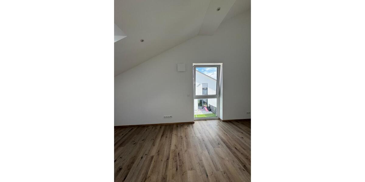 Doppelhaushälfte Teublitz - 5 Zimmer, 164 m&sup2;, 1.990&euro; | Angebot:22831914