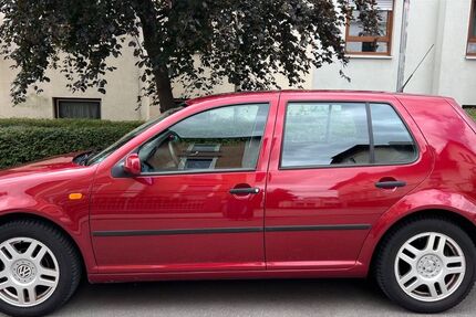 VW Golf 121.064 km 2.900 &euro; Regensburg 93053