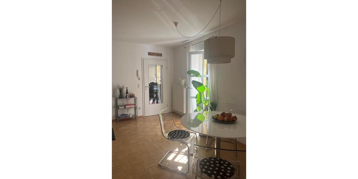 Erdgeschoßwohnung Regensburg Kumpfmühl - 2 Zimmer, 60 m&sup2;, 1.000&euro; | Angebot:26538645