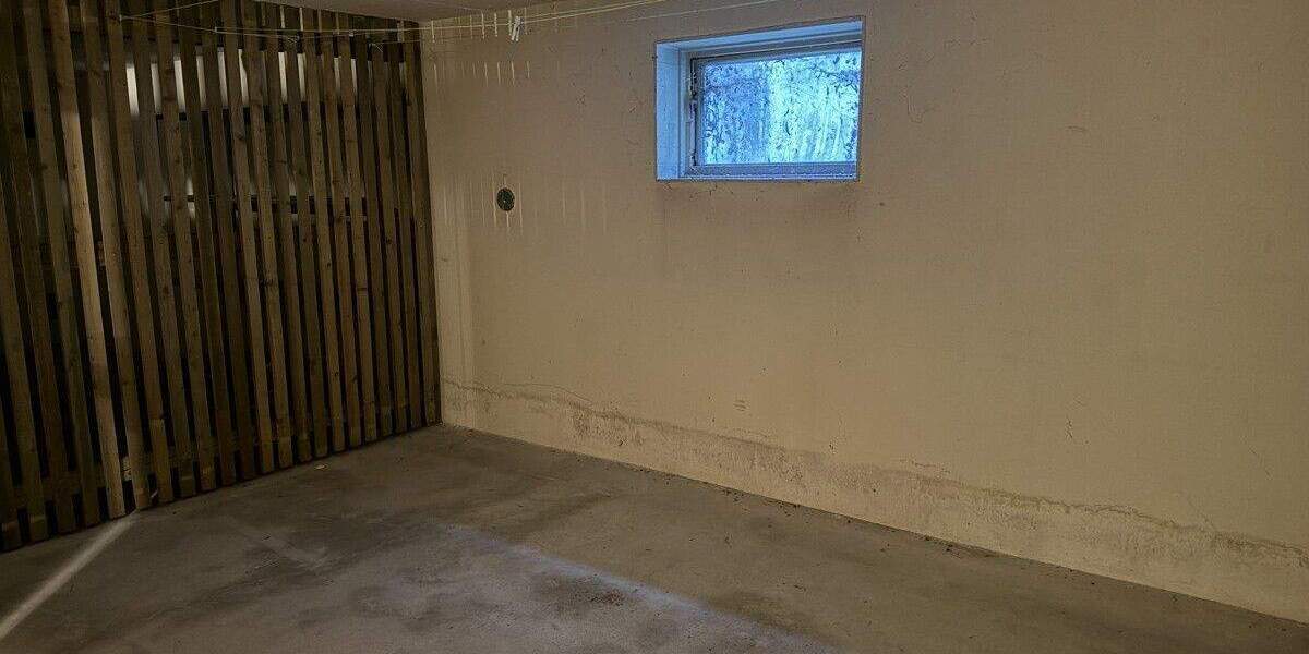 Etagenwohnung Nittendorf - 5 Zimmer, 112 m&sup2;, 299.000&euro; | Angebot:25744417