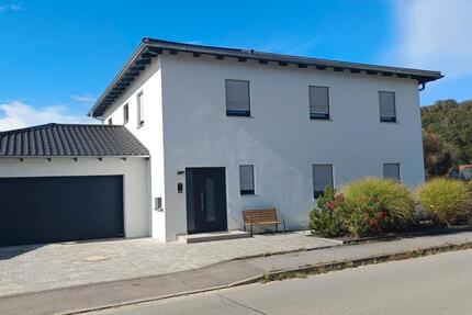 Haus Teublitz - 7 Zimmer, 218 m&sup2;, 799.000&euro; | Angebot:26043067