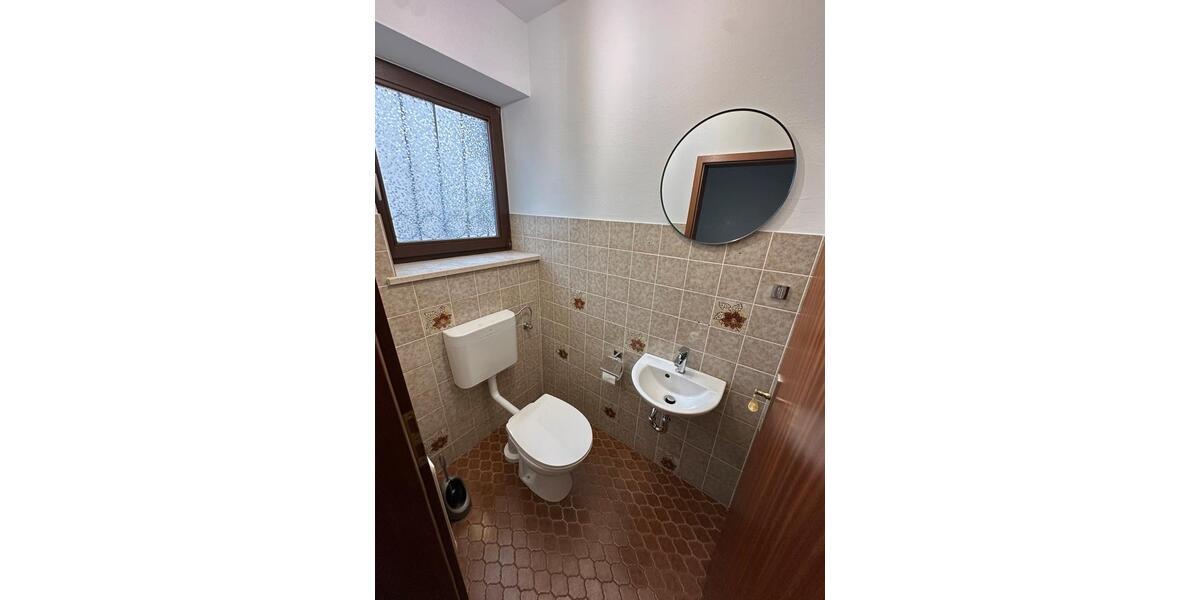 Reihenhaus Bad Abbach - 12 Zimmer, 188 m&sup2;, 2.050&euro; | Angebot:27620979