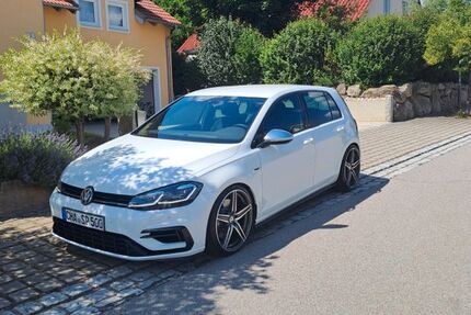 VW Golf 99.640 km 22.700 &euro; Walderbach 93194