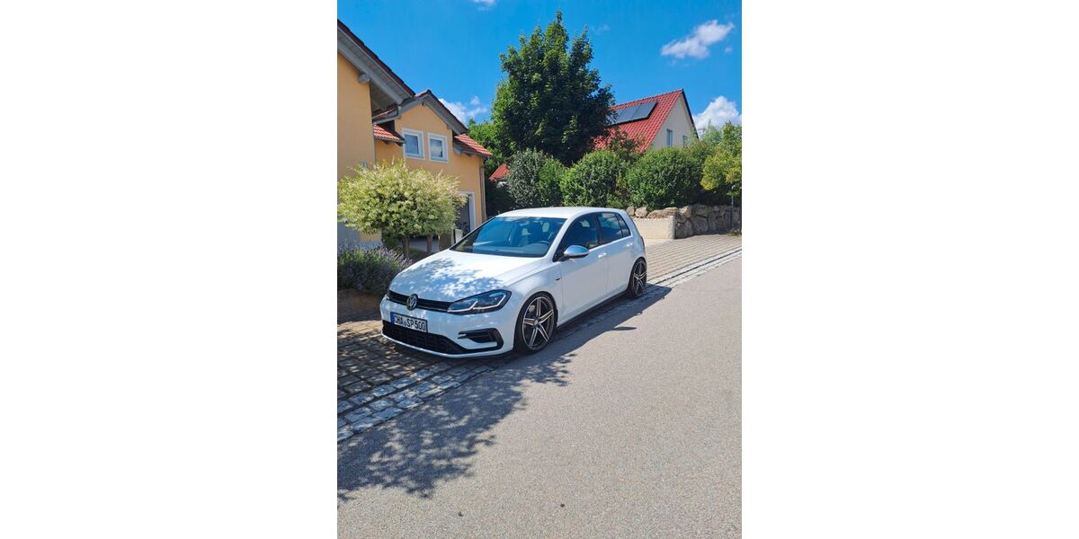 VW Golf 99.640 km 22.700 &euro; Walderbach 93194