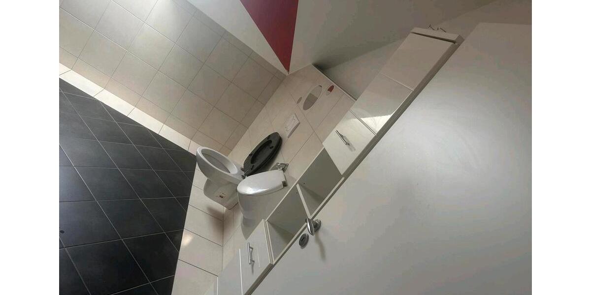 Dachgeschoßwohnung Teublitz - 3 Zimmer, 95 m&sup2;, 750&euro; | Angebot:26614943