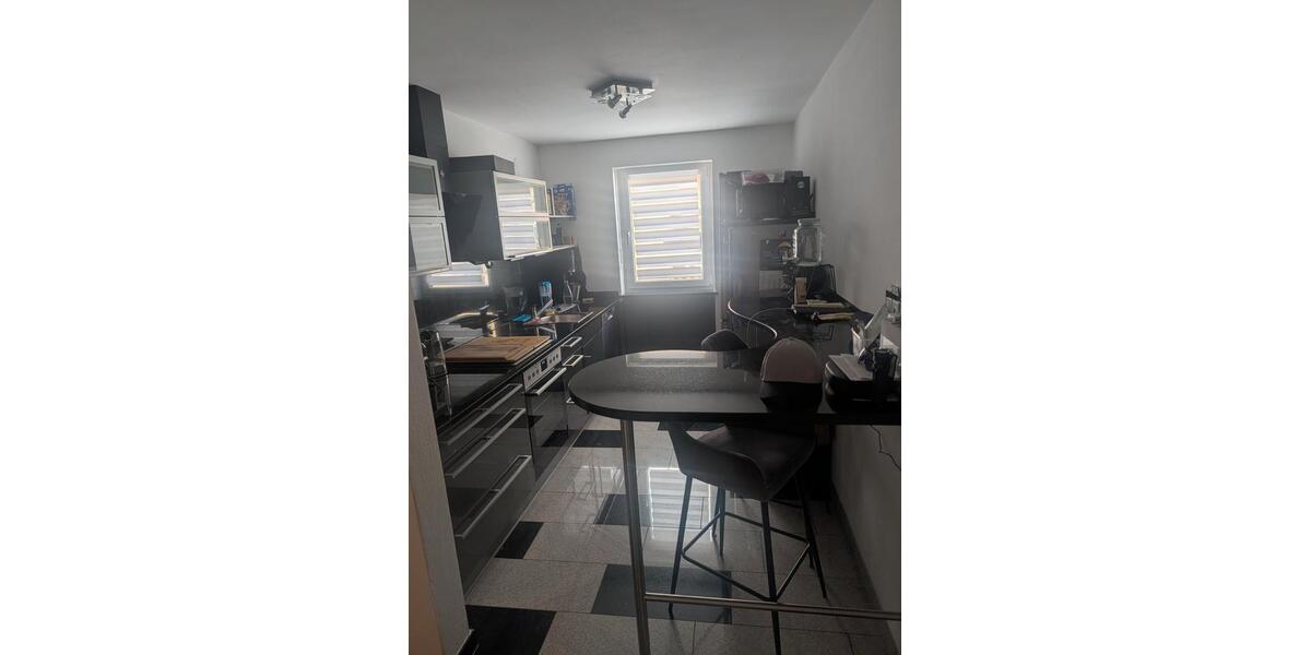 Etagenwohnung Neutraubling - 4 Zimmer, 97 m&sup2;, 430.000&euro; | Angebot:27296996