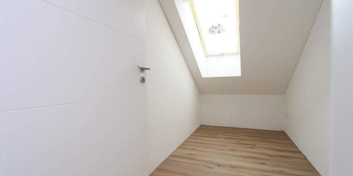 Etagenwohnung Schierling - 3 Zimmer, 89 m&sup2;, 1.020&euro; | Angebot:24765856