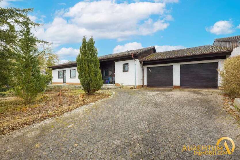 Haus zum Kaufen in Deuerling 525.000 € 220 m²