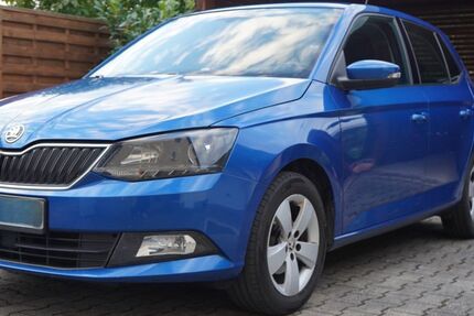 Skoda Fabia 128.000 km 7.990 € Neufahrn i.NB 84088