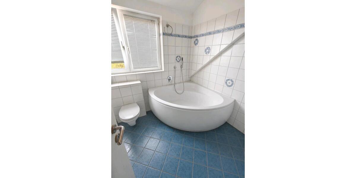 Dachgeschoßwohnung Ihrlerstein - 3 Zimmer, 83 m&sup2;, 700&euro; | Angebot:26681353