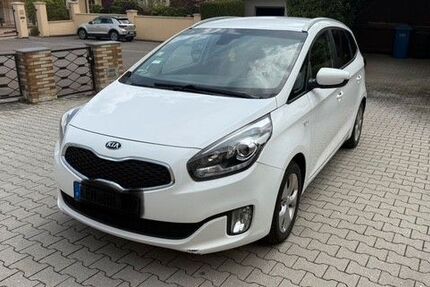 Kia Carens 232.000 km 3.400 &euro; Langquaid 84085